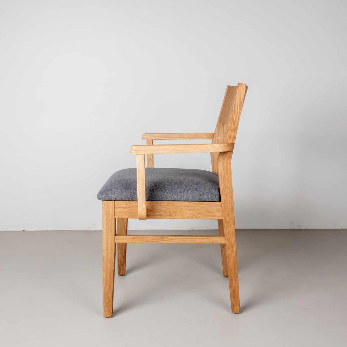 wood end chair with arms