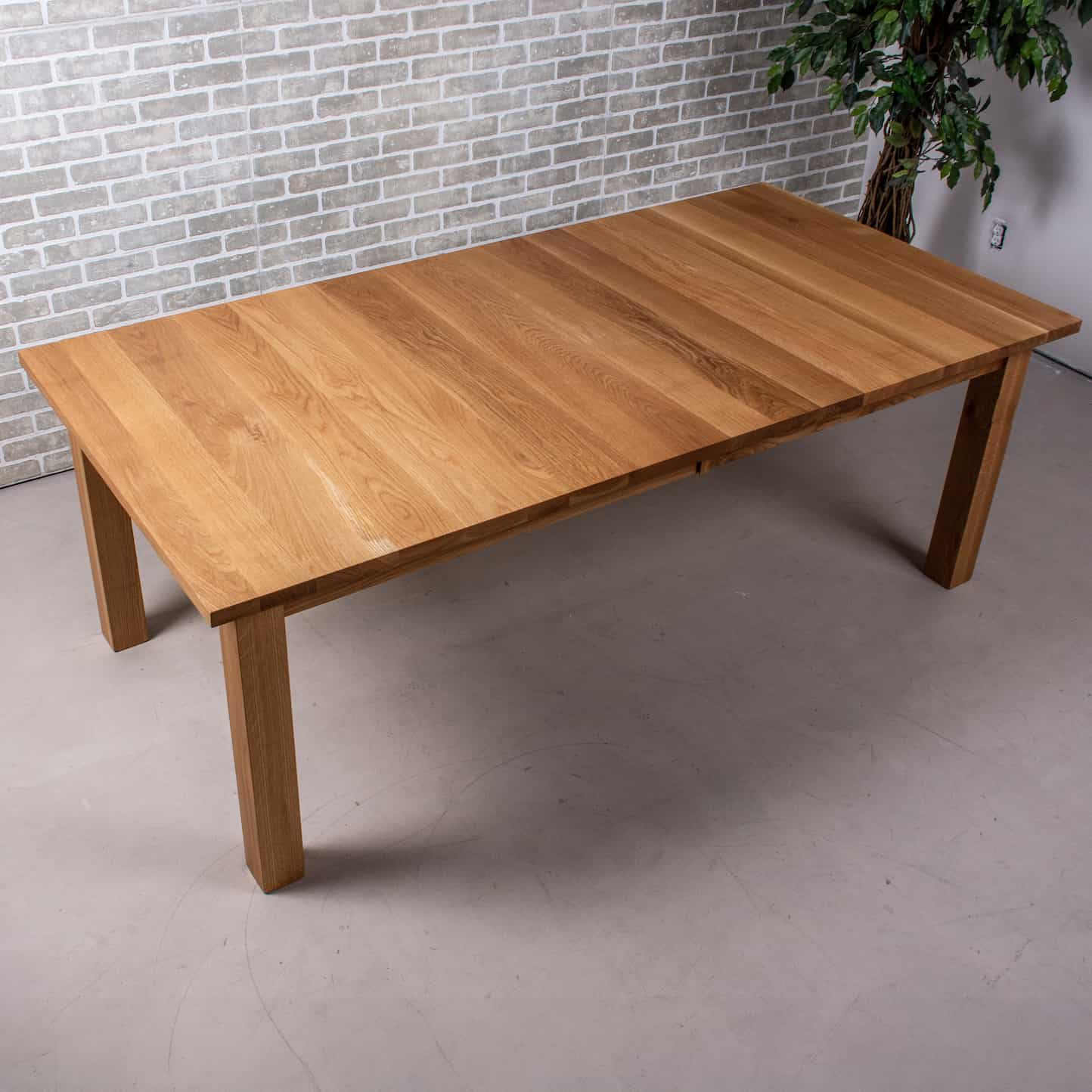 center extension table