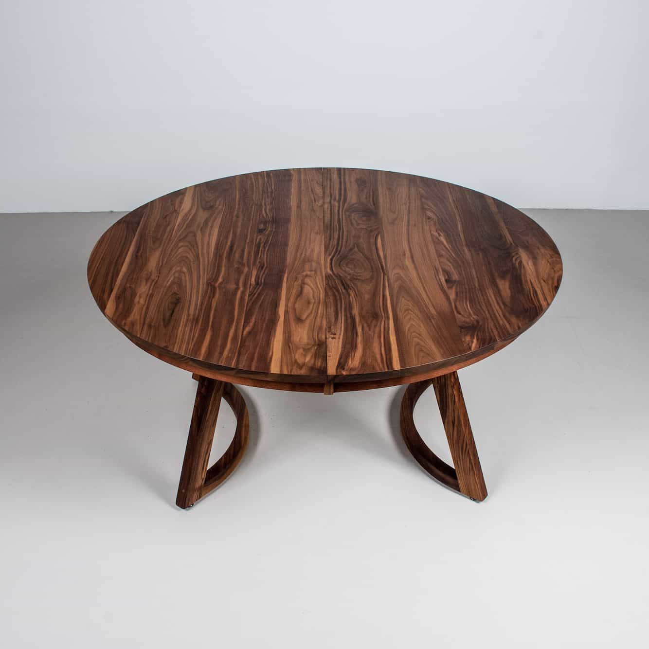 round extendable walnut table