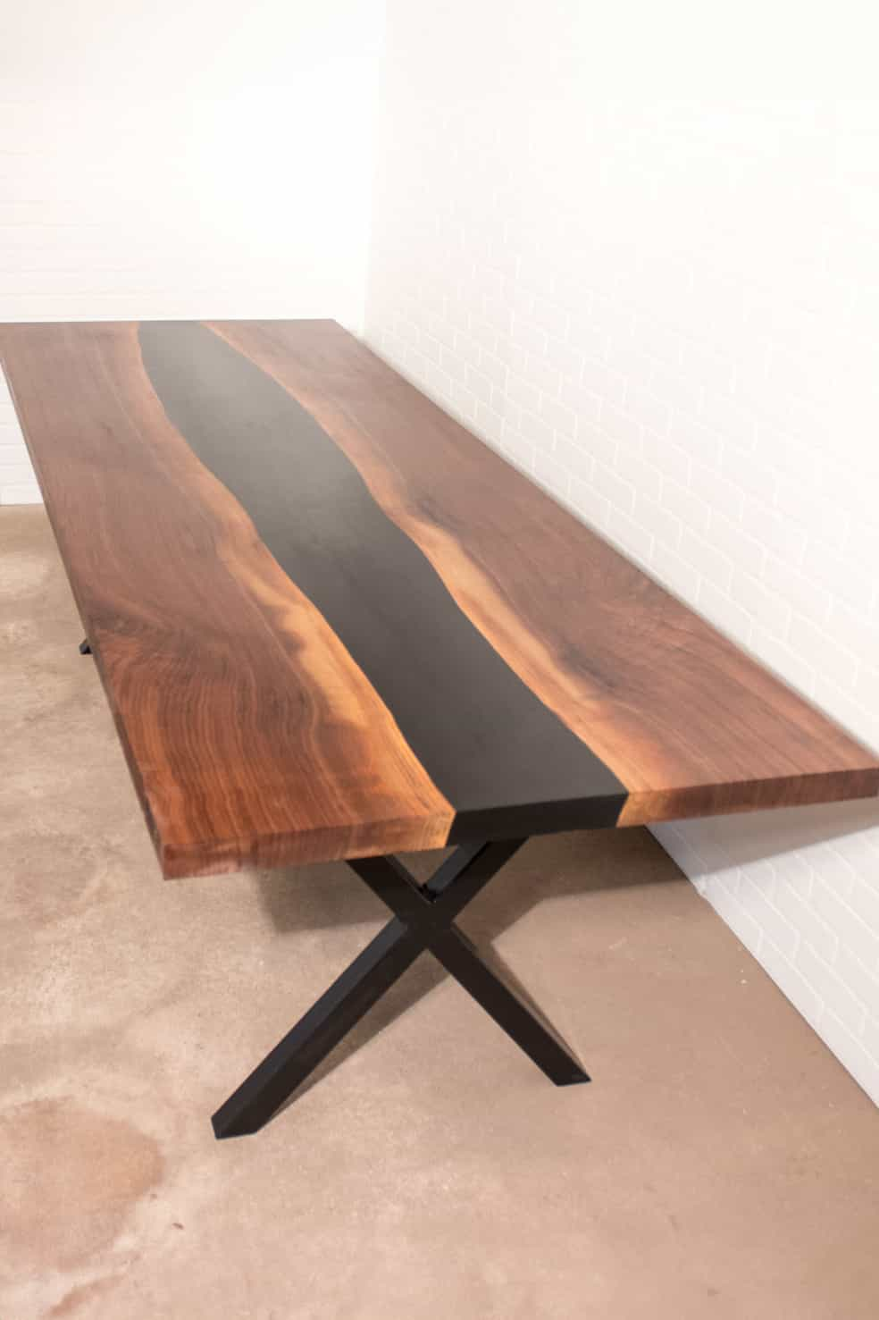 black river table