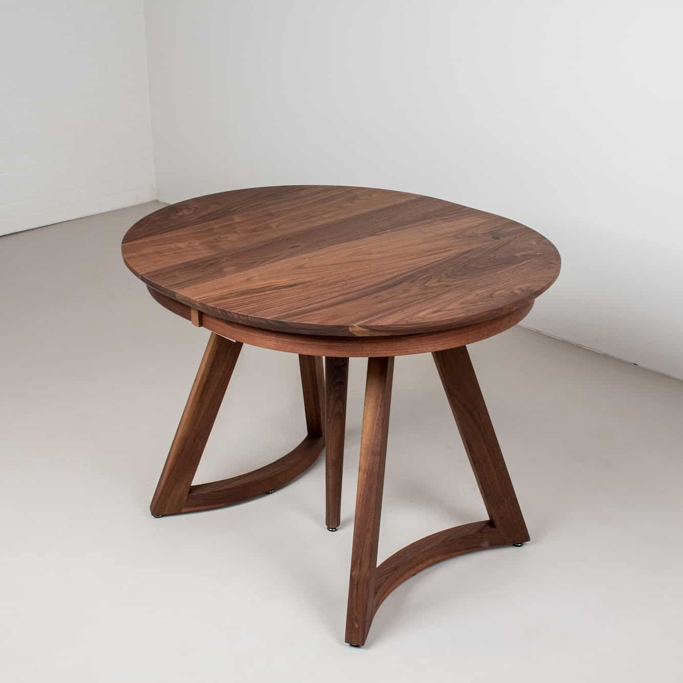 extendable oval table