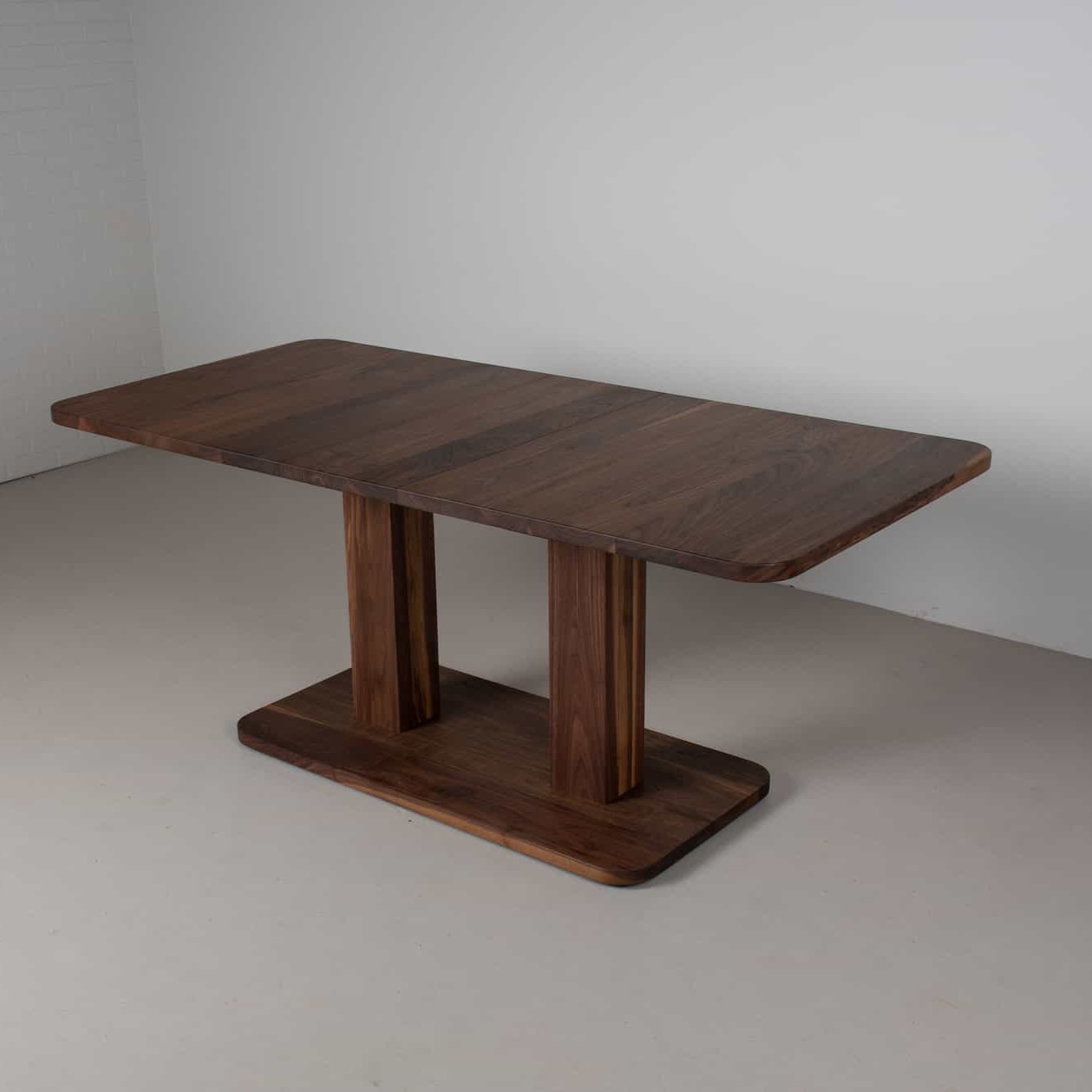 small extendable pedestal table