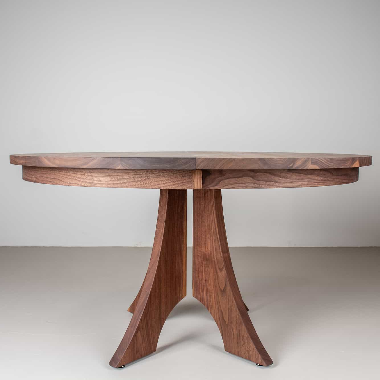 extendable walnut table