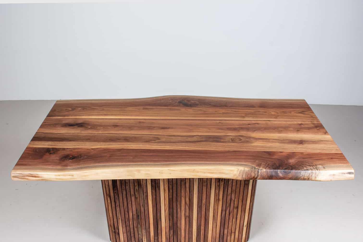 live edge pedestal table