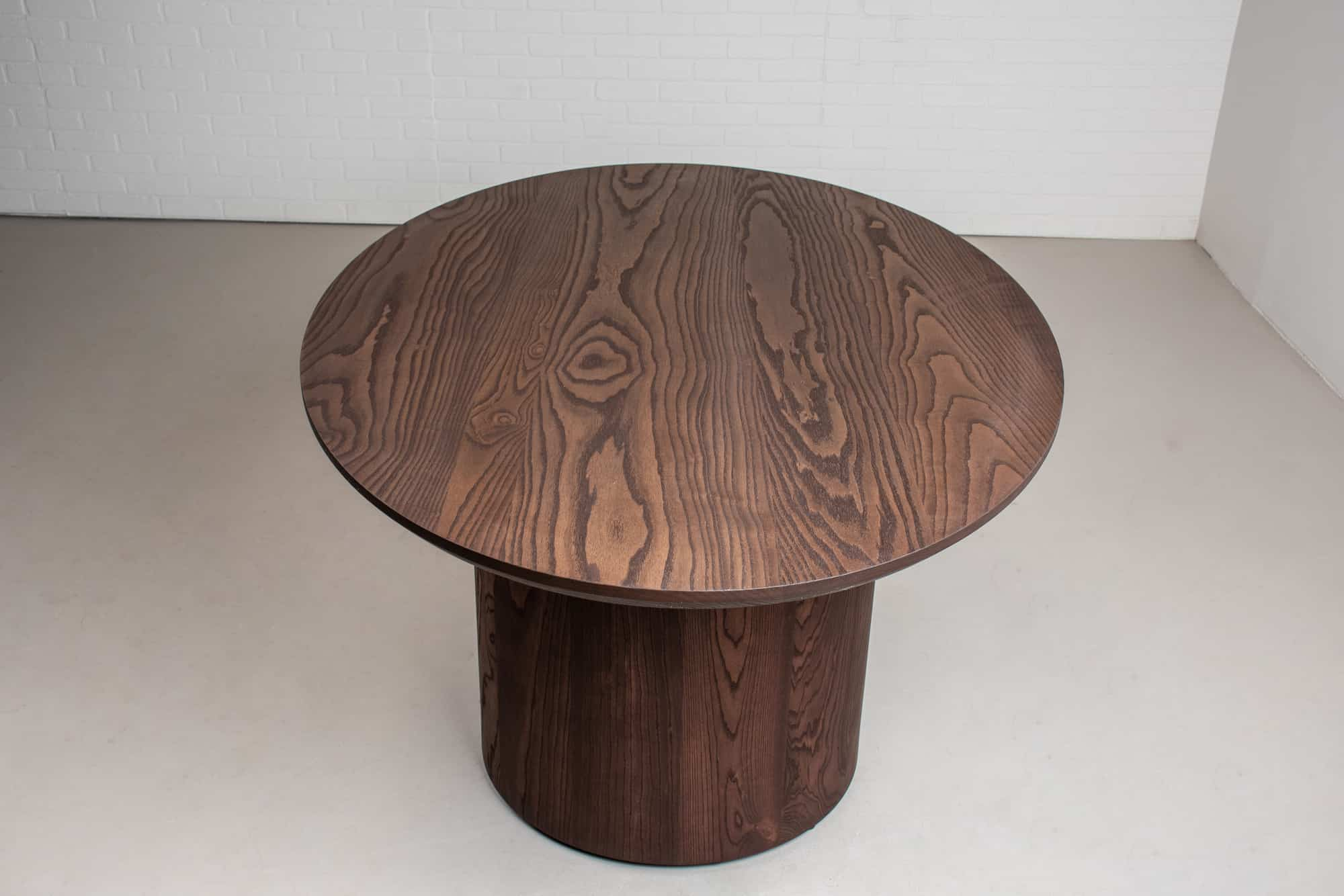 oak oval table in espresso