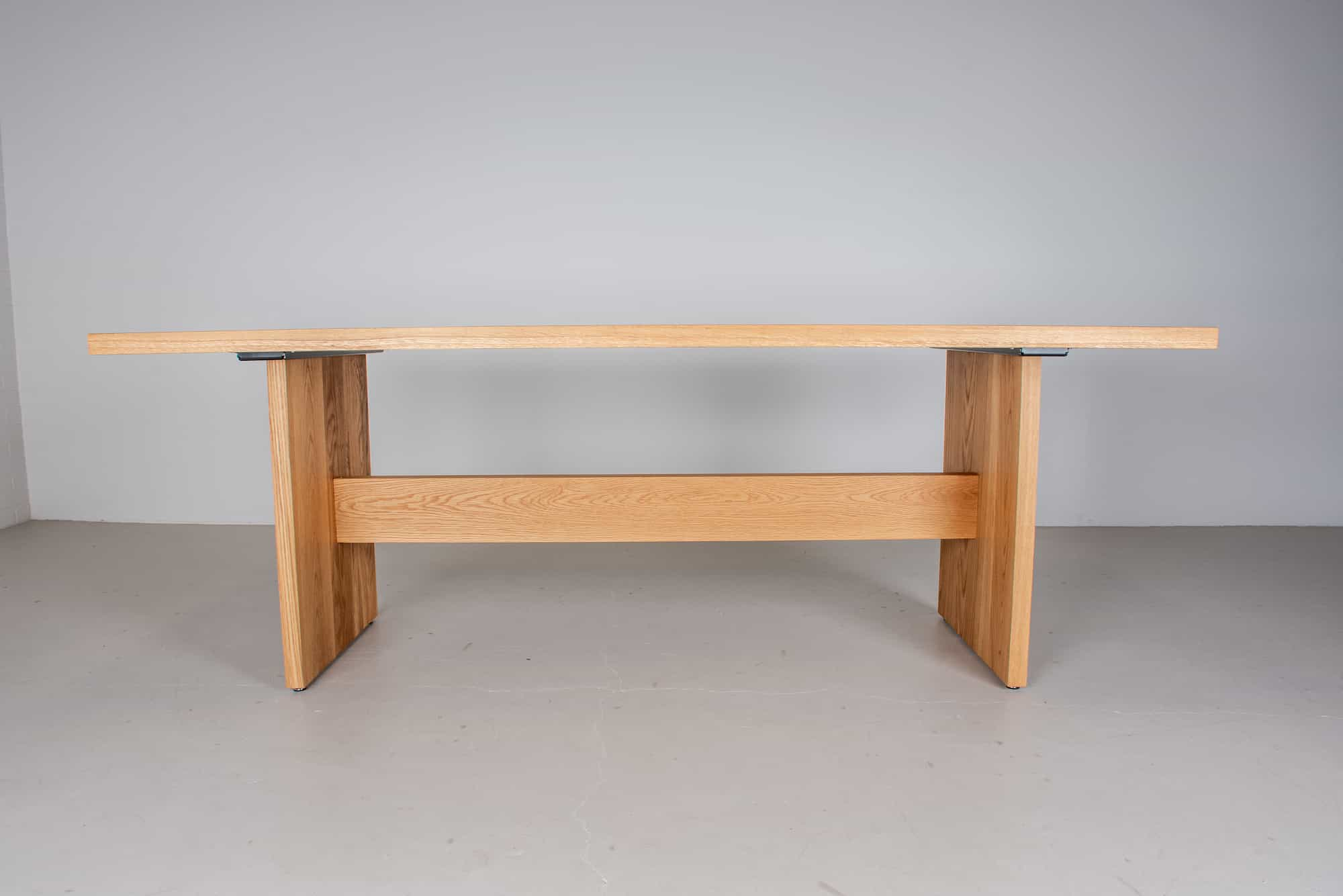 oak trestle table