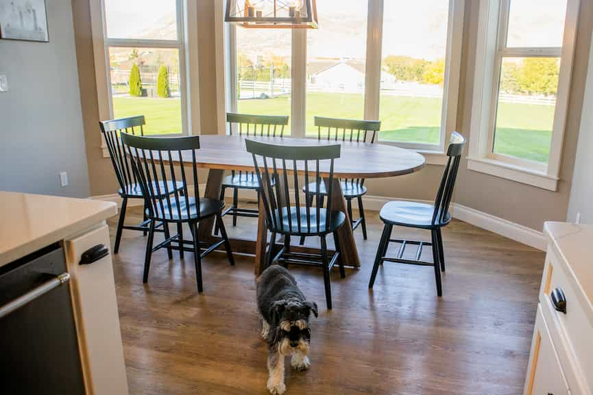 oval dining table