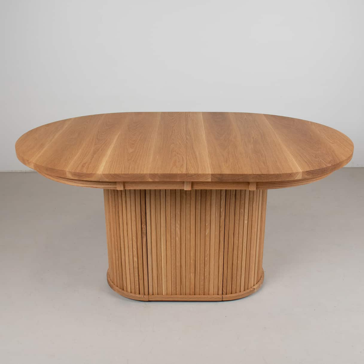 Yoho Oval Extendable Pedestal Table