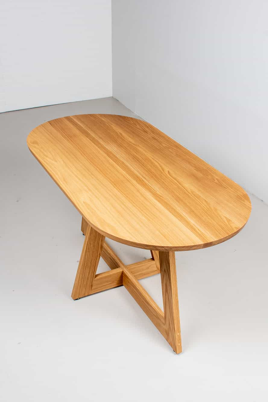 oval pedestal table