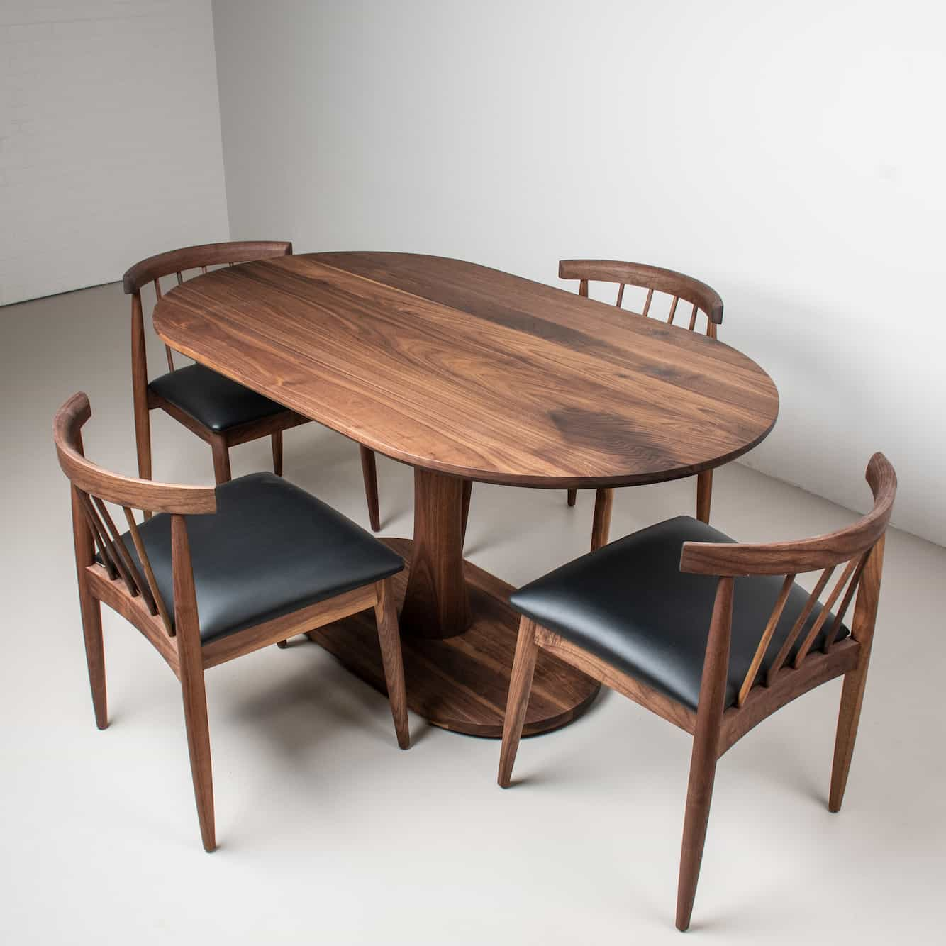 oval pedestal table and chairs